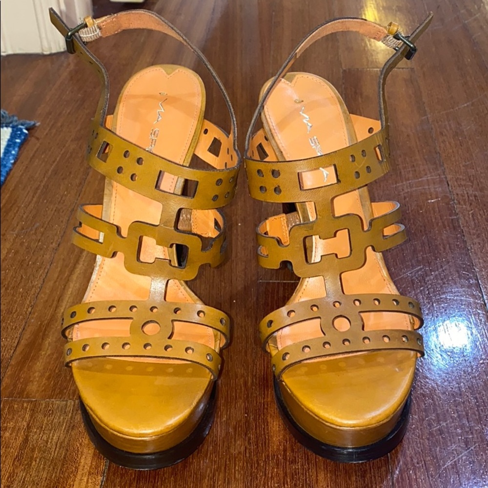 Via spiga heels